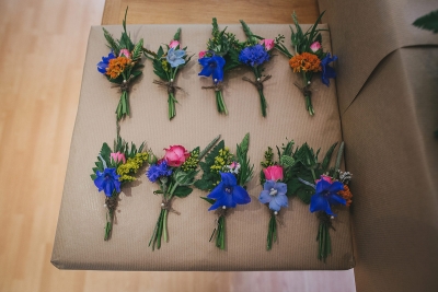 Colourful mixed buttonholes